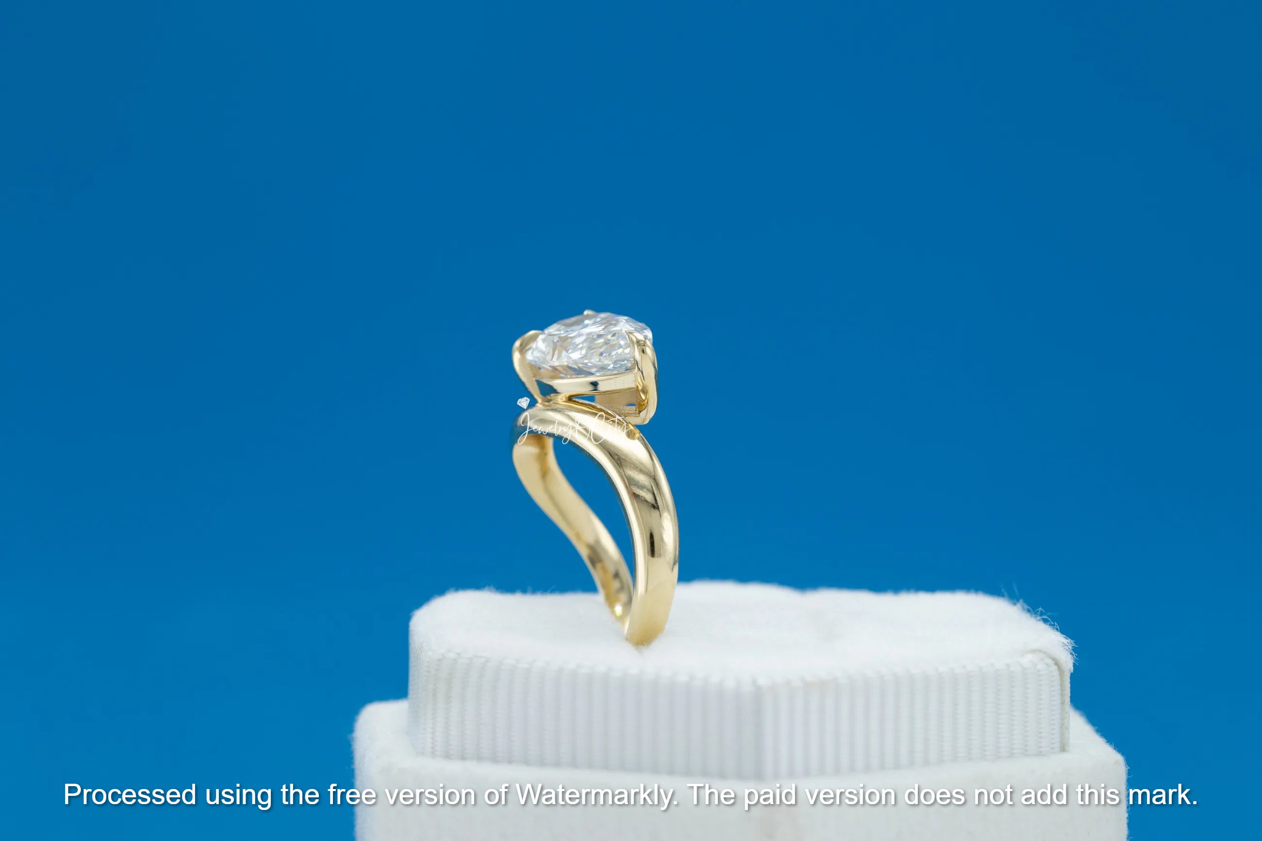 Natural 1.30Ct Pear Cut Diamond Half Twisted Solitaire Engagement Ring 14K GOLD