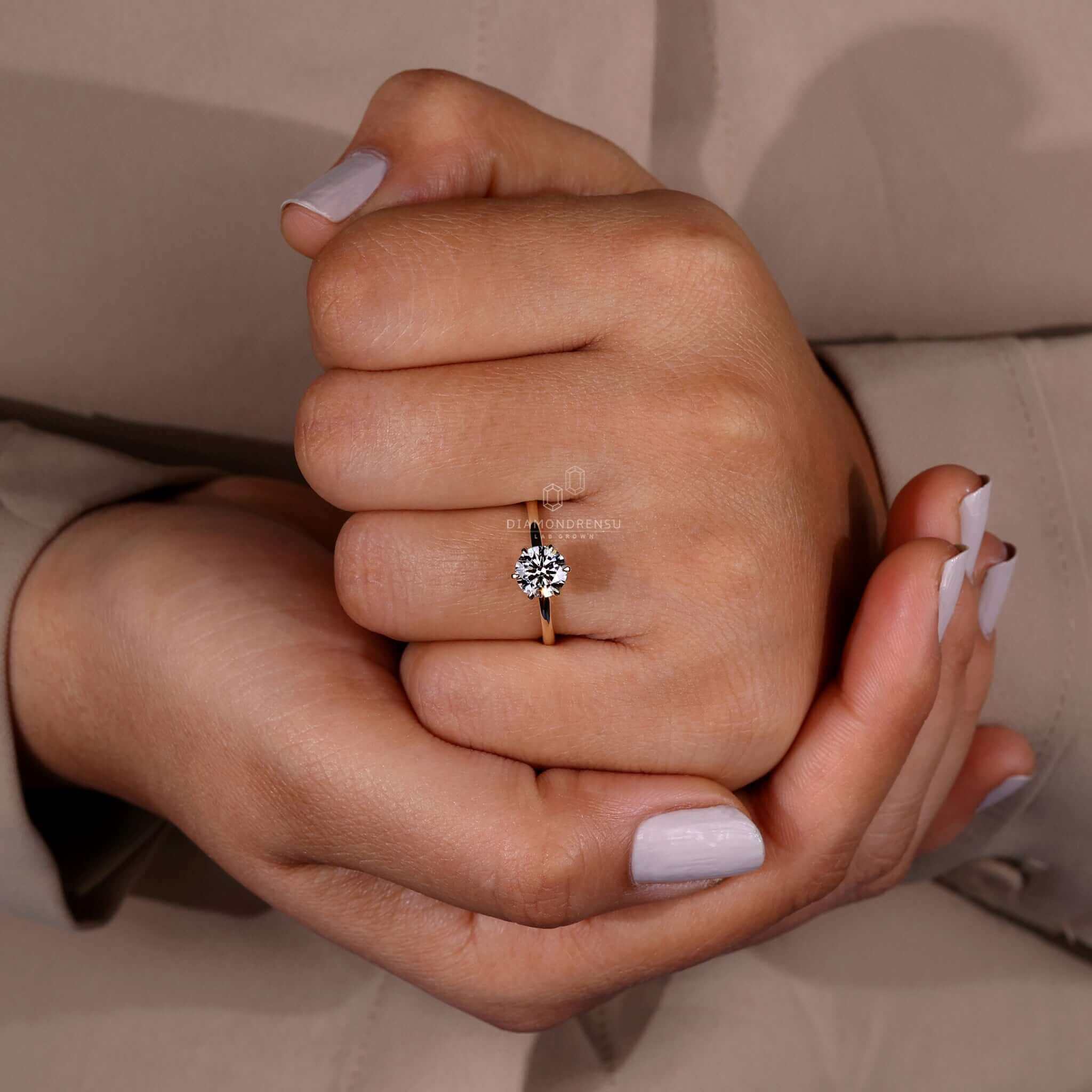 Natural 1.90Ct Round Cut Diamond Solitaire Engagement Ring 14K GOLD