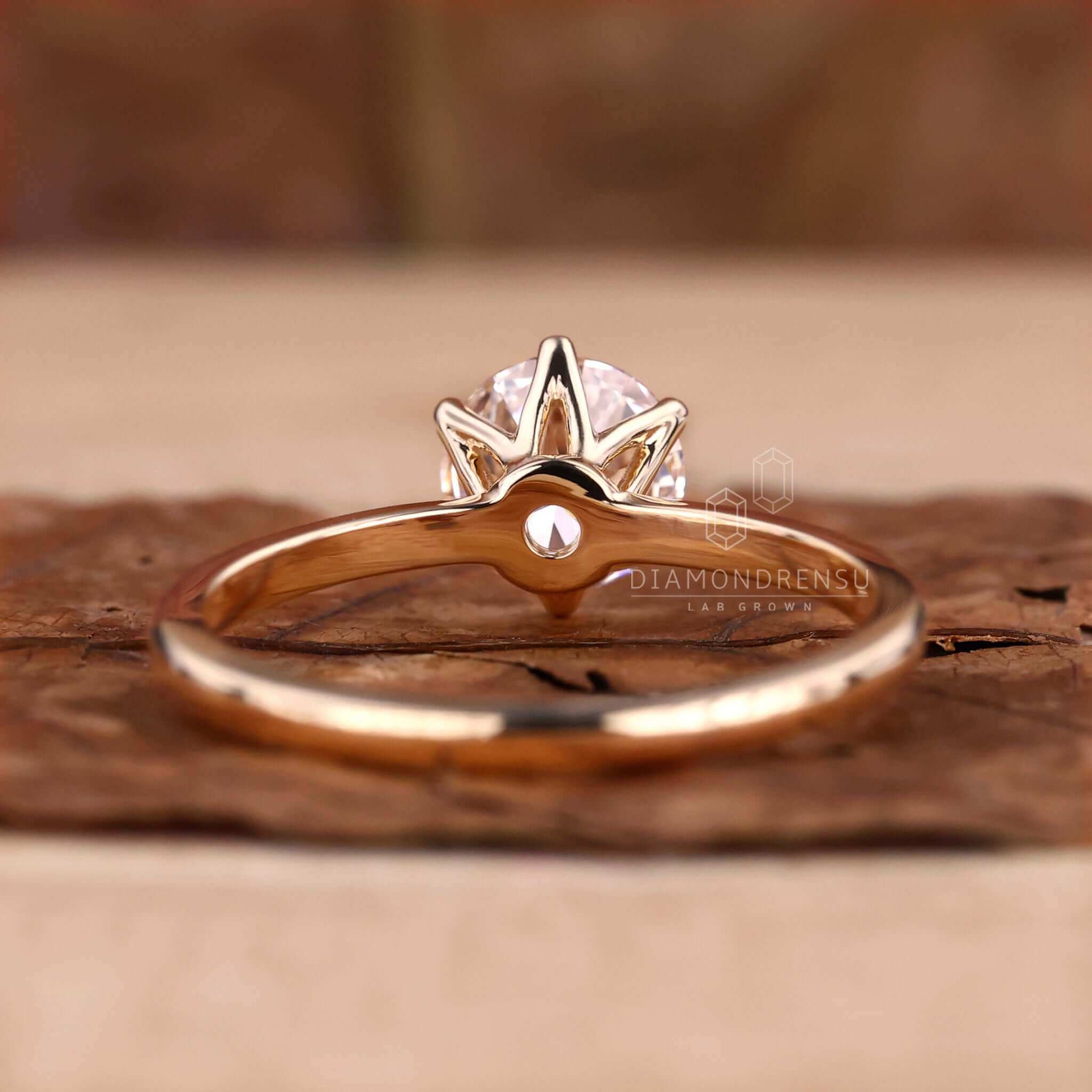 Natural 1.90Ct Round Cut Diamond Solitaire Engagement Ring 14K GOLD