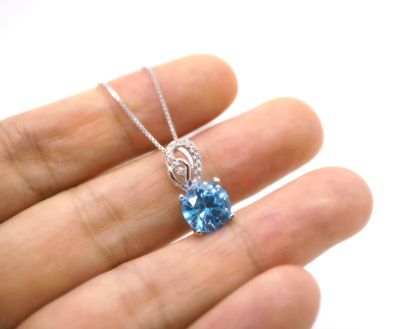 2.40Ct Round Cut Aquamarine & Diamond Solitaire Pendant For Her