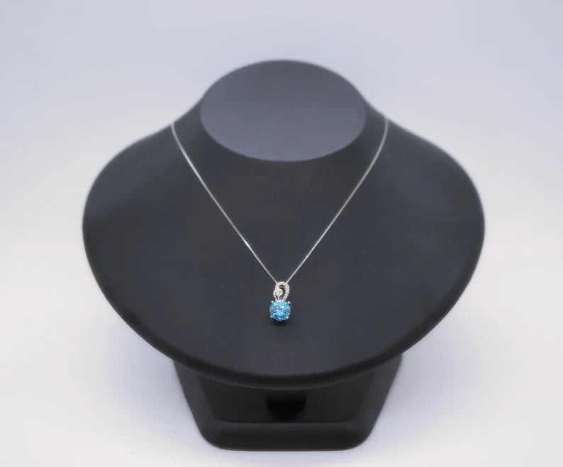 2.40Ct Round Cut Aquamarine & Diamond Solitaire Pendant For Her
