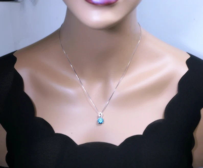 2.40Ct Round Cut Aquamarine & Diamond Solitaire Pendant For Her