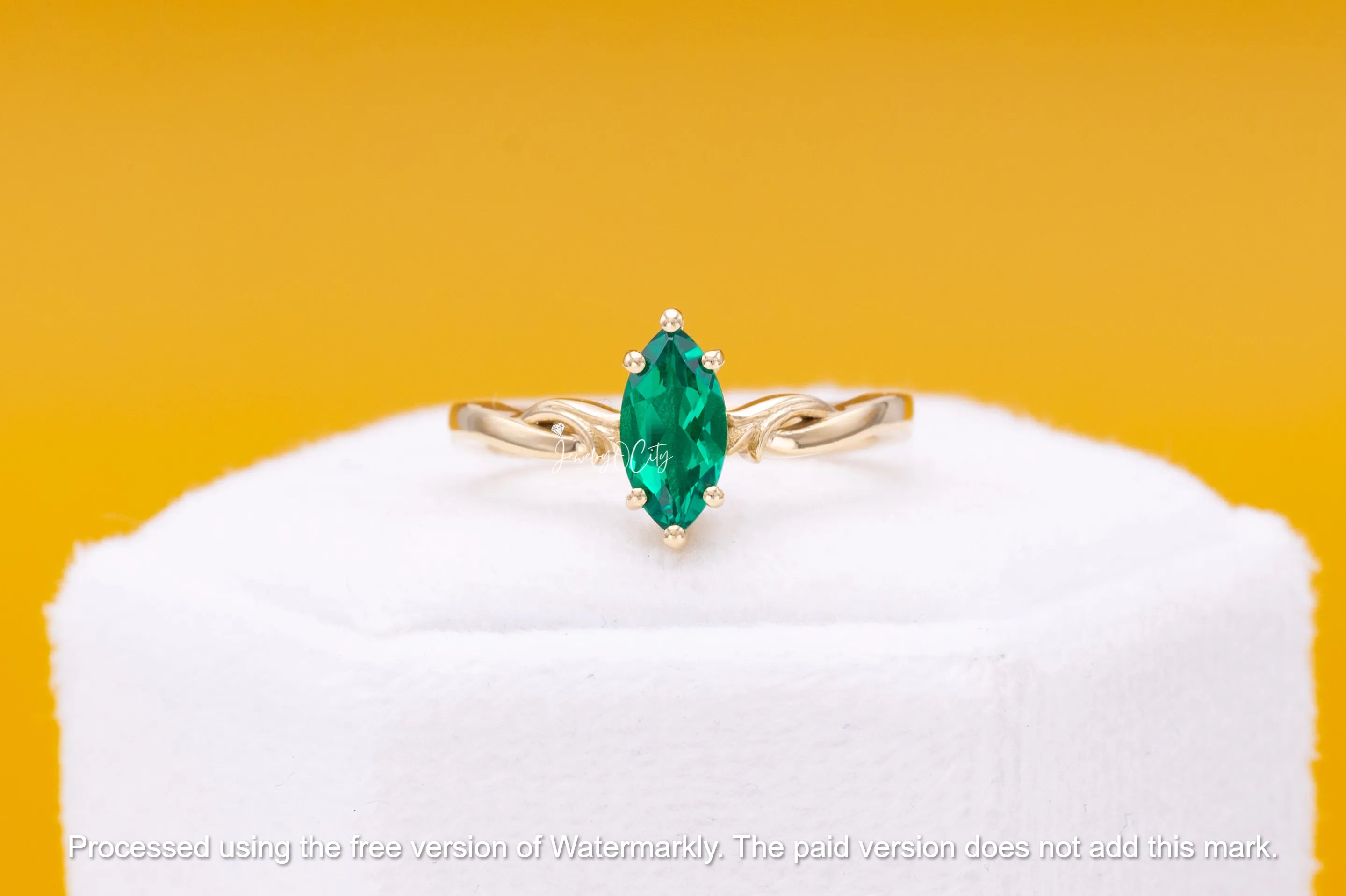 2.60Ct Marquise Cut Green Emerald Leaf Bridal Ring Set