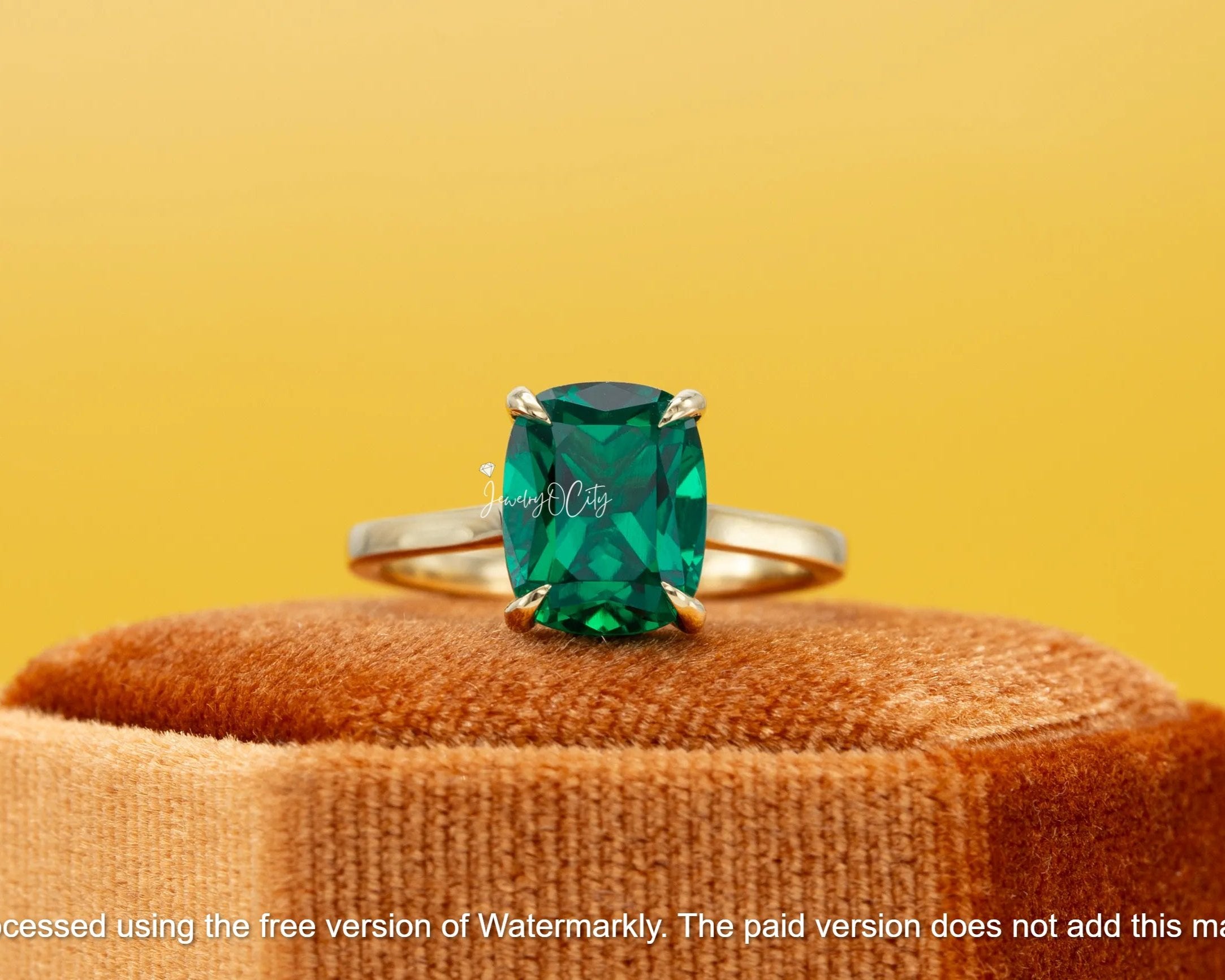 3Ct Oval Cut Green Emerald Solitaire Engagement Ring For Her