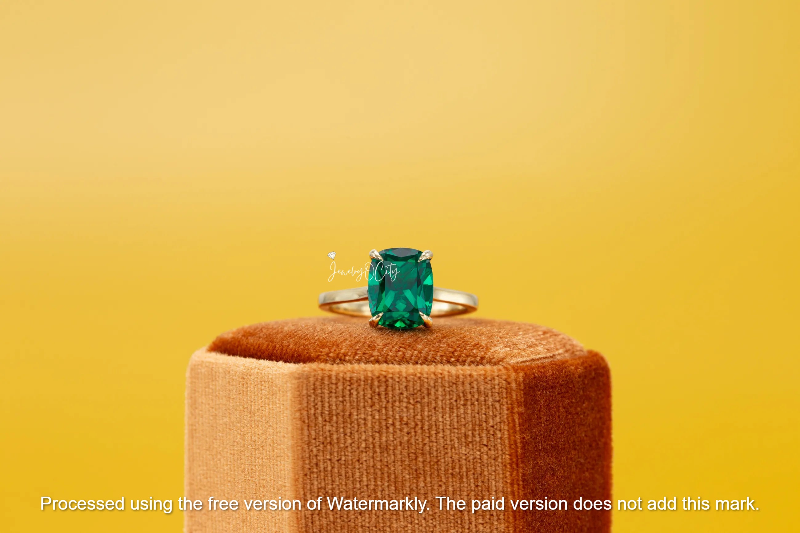 3Ct Oval Cut Green Emerald Solitaire Engagement Ring For Her