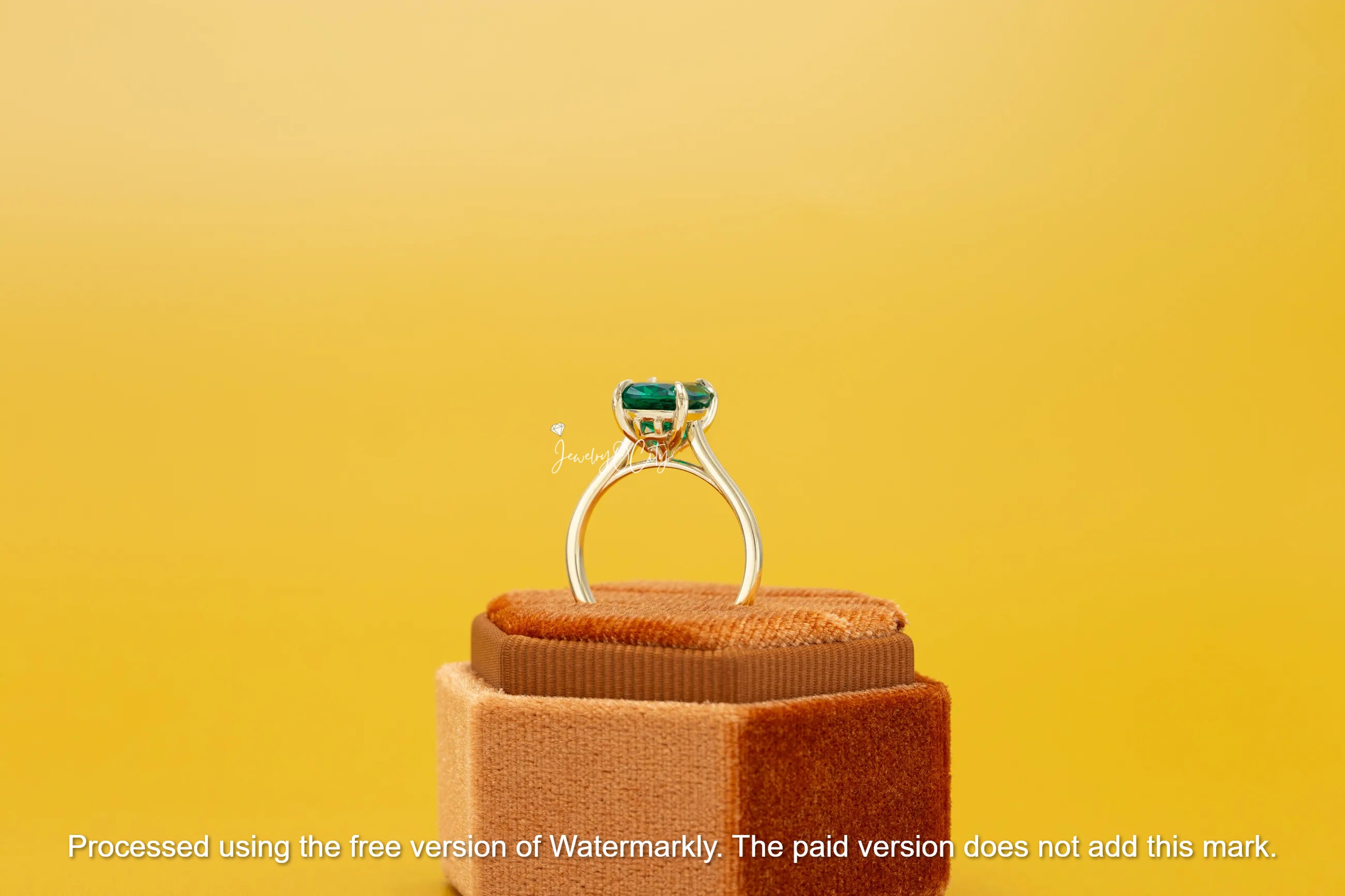 3Ct Oval Cut Green Emerald Solitaire Engagement Ring For Her