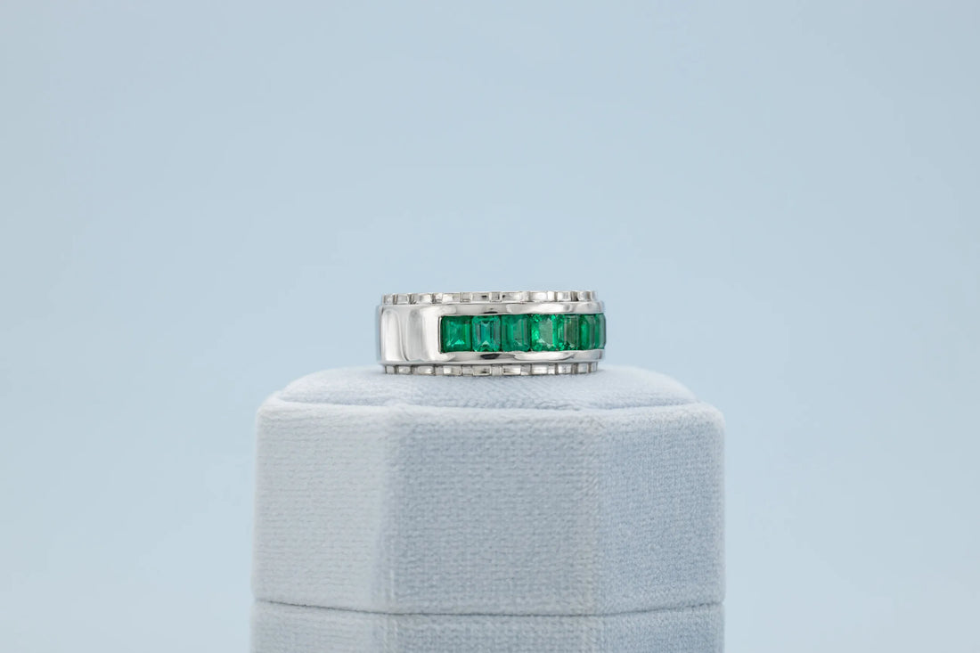 Emerald green invisible setting ring for couples