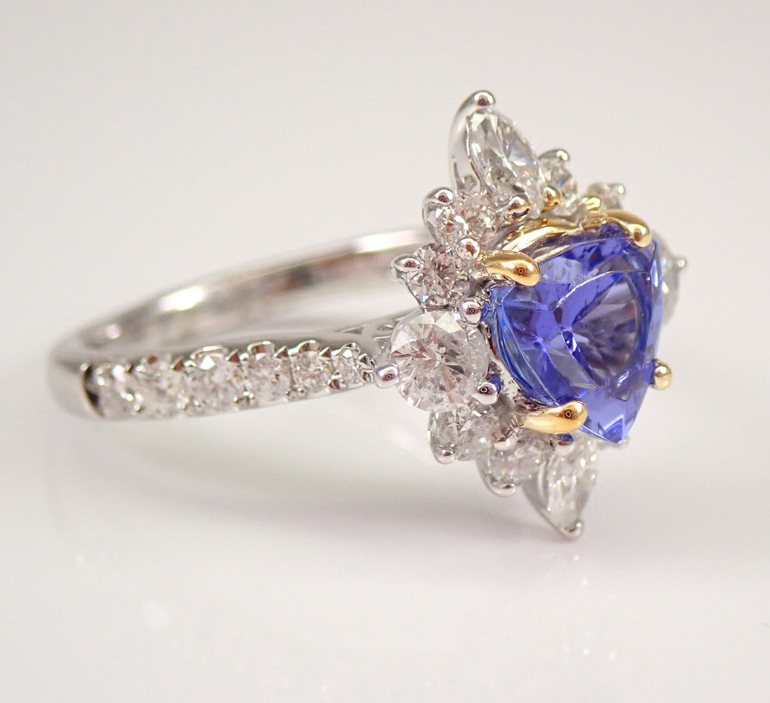 Gold Blue Sapphire Heart Bloom Ring