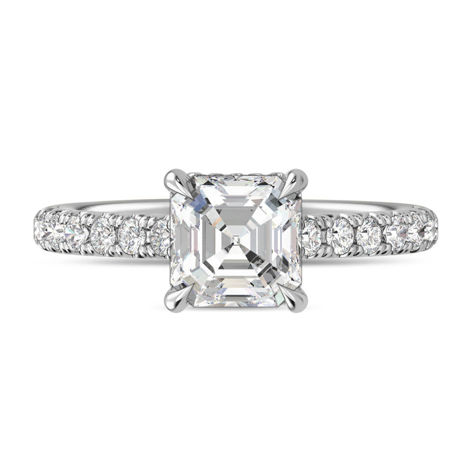 Pavé Diamond Wedding Ring Set