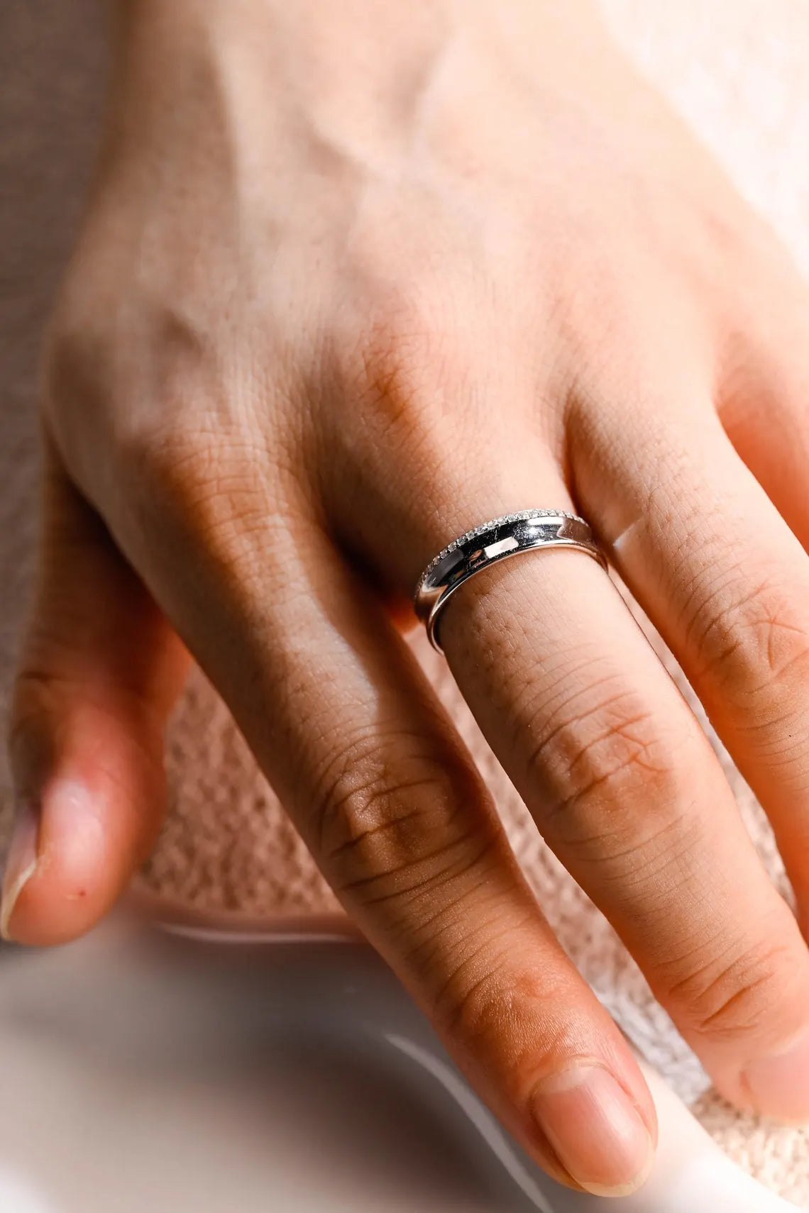 men’s and women’s simple wedding band