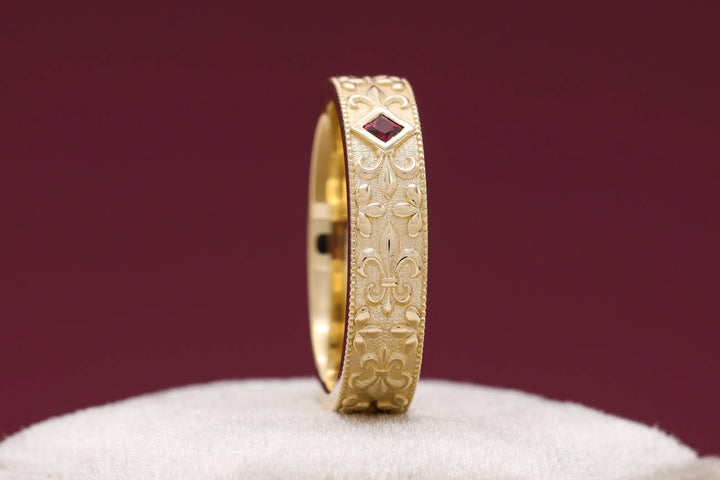 royal style wedding ring gift