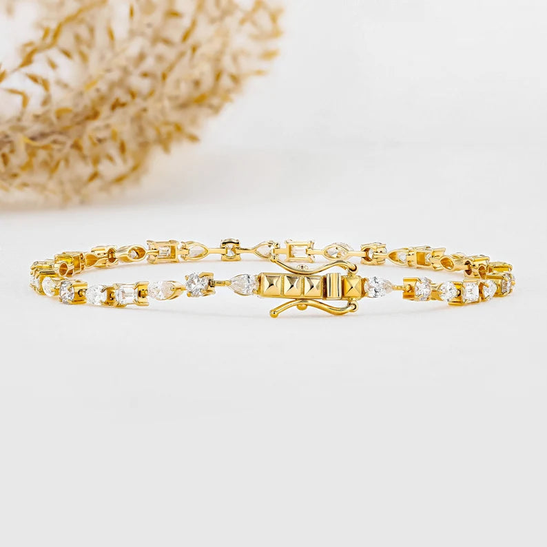 women’s diamond bracelet