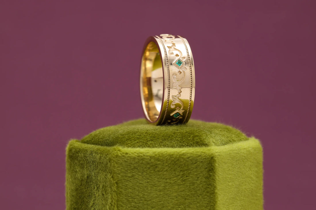 women’s emerald anniversary ring